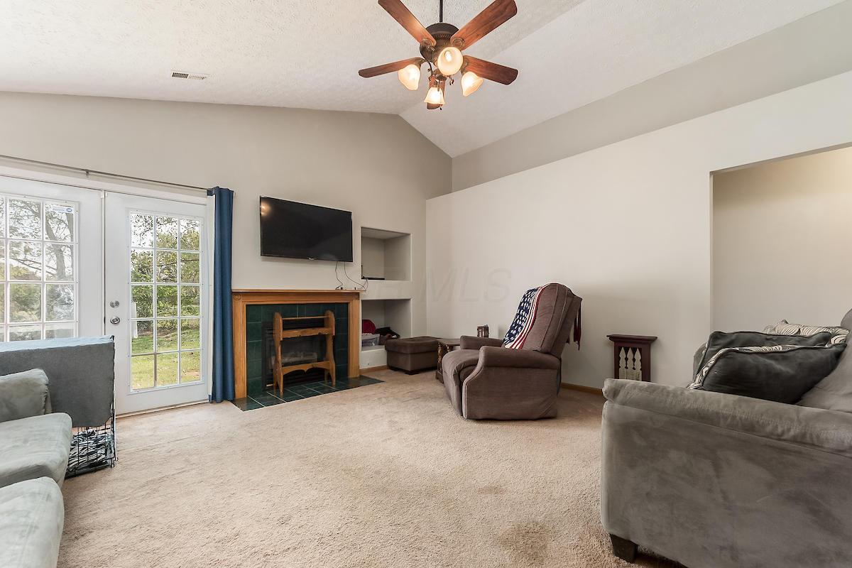 2153 Margo Road Columbus, OH 43229 - Photo 9 of 19 Gallery Image 9