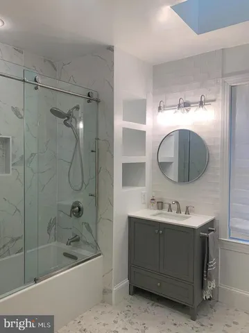 $5,750 | 612 C Street Southeast, Washington, DC 20003