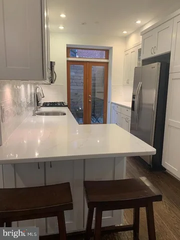 $5,750 | 612 C Street Southeast, Washington, DC 20003