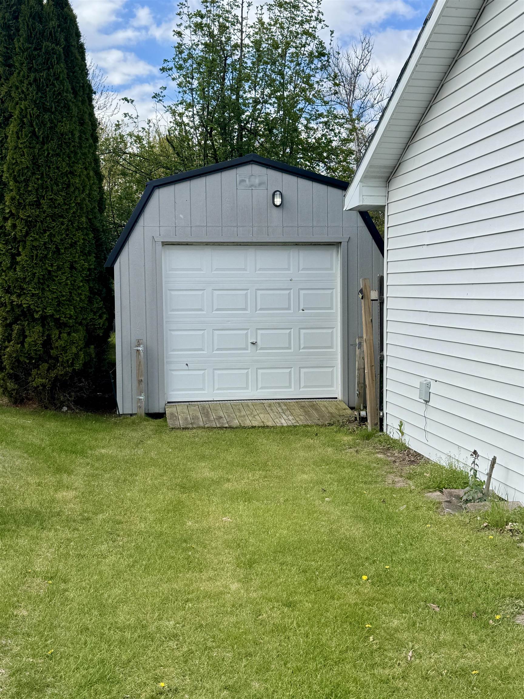 100 North Street Pinconning, MI 48650 - Photo 29 of 30