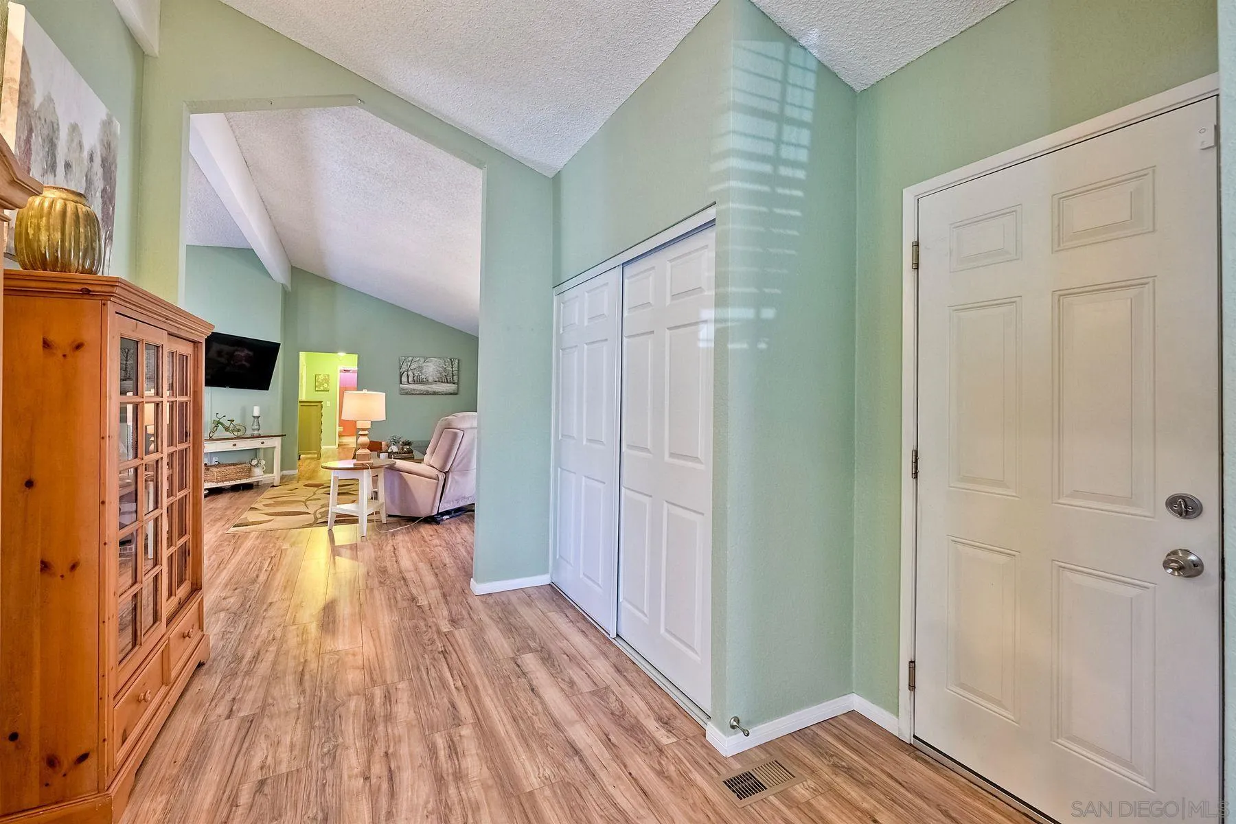 15935 Spring Oaks Road, Unit 172 El Cajon, CA 92021 - Photo 11 of 35 Gallery Image 11