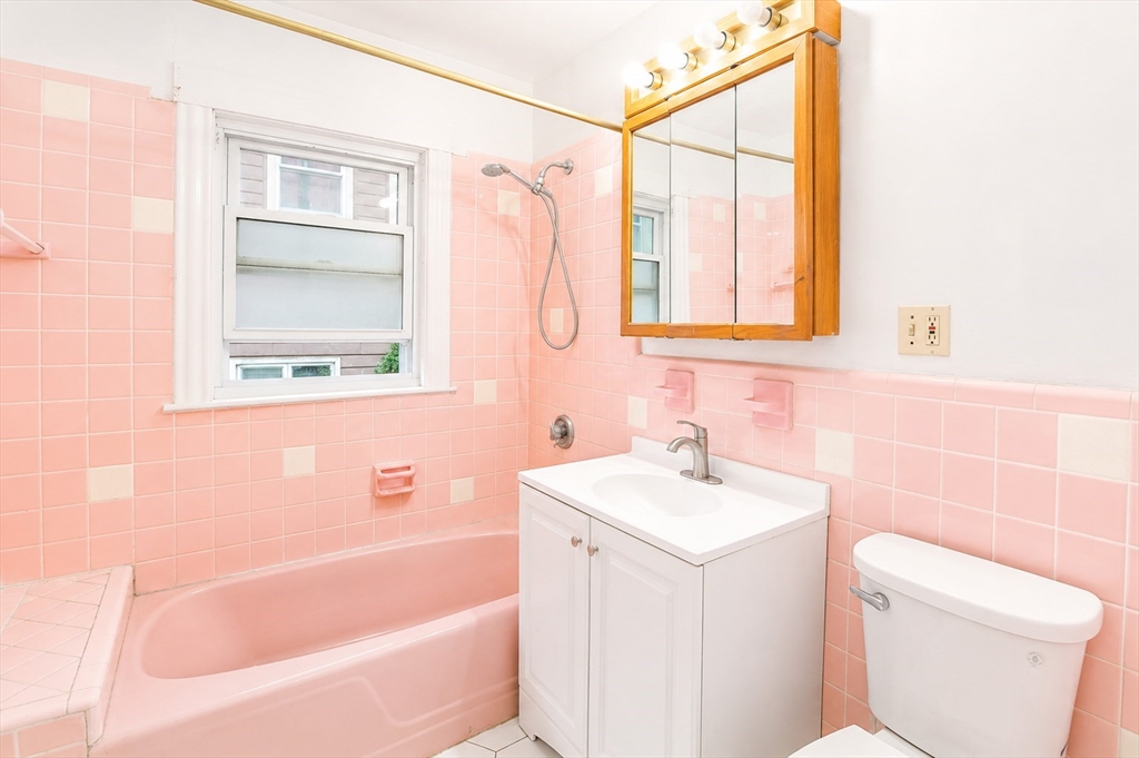 53 Sycamore Street, Unit 2 Everett, MA 02149 - Photo 9 of 11