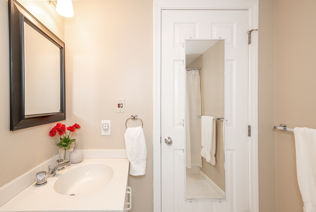 30 Weatherly Drive, Unit 30 Salem, MA 01970 - Photo 33 of 42