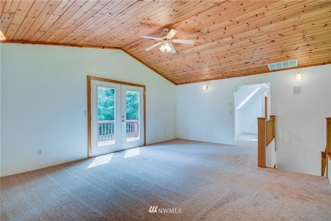 1055 Devries Road Oak Harbor, WA 98277 - Photo 16 of 25 Gallery Image 16