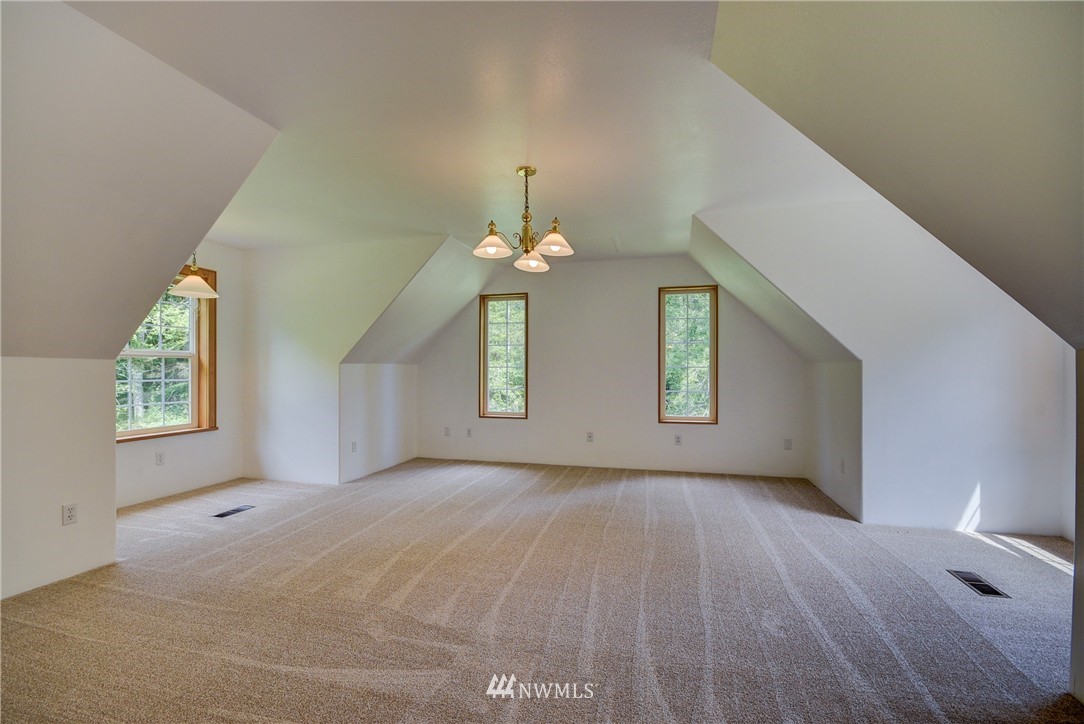 1055 Devries Road Oak Harbor, WA 98277 - Photo 17 of 25 Gallery Image 17