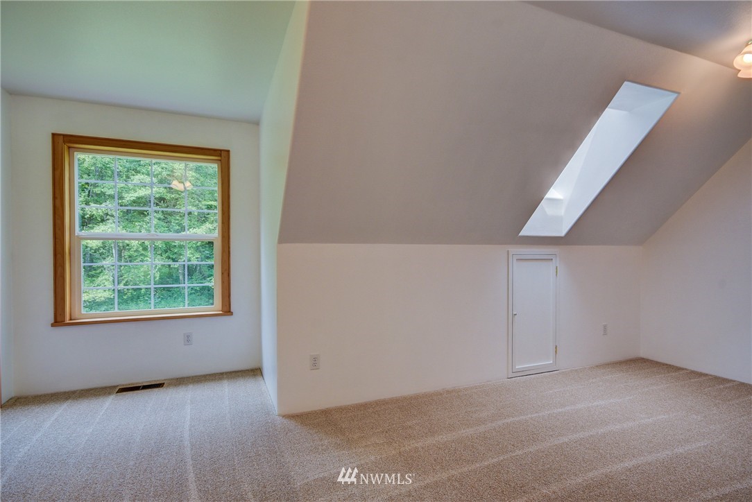 1055 Devries Road Oak Harbor, WA 98277 - Photo 18 of 25 Gallery Image 18
