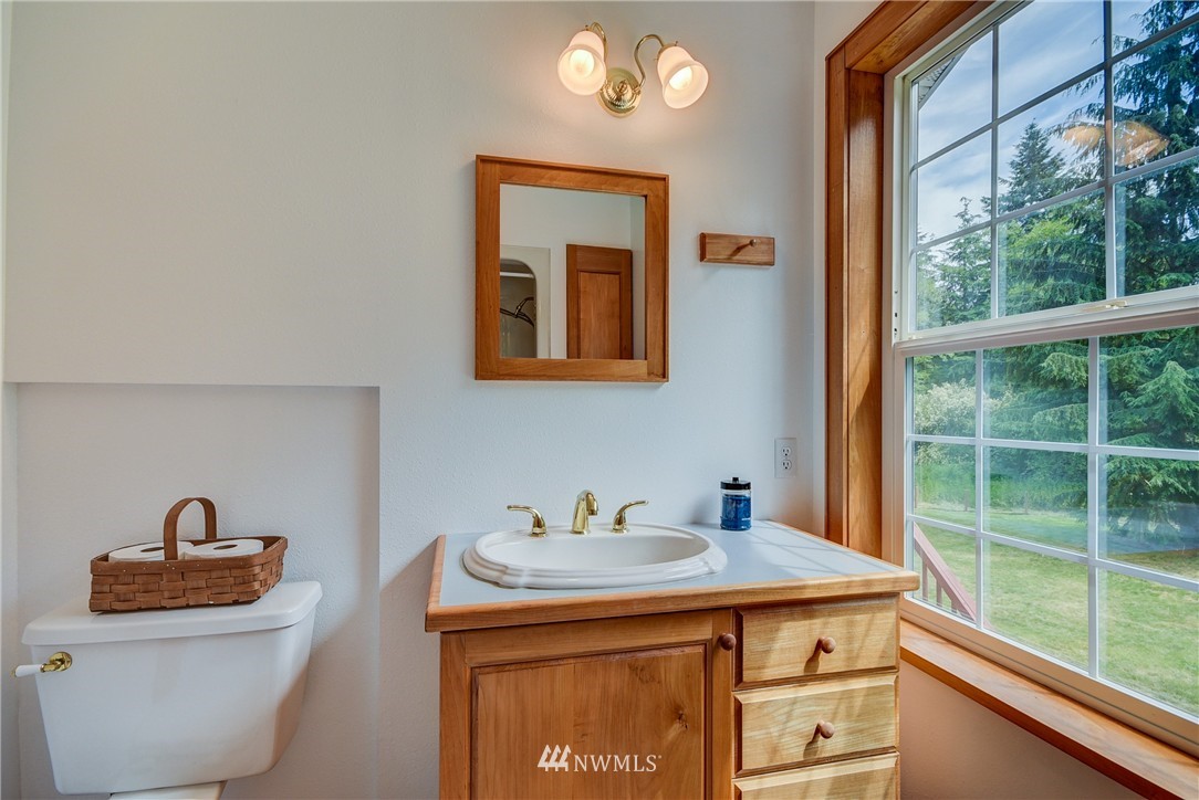 1055 Devries Road Oak Harbor, WA 98277 - Photo 19 of 25 Gallery Image 19