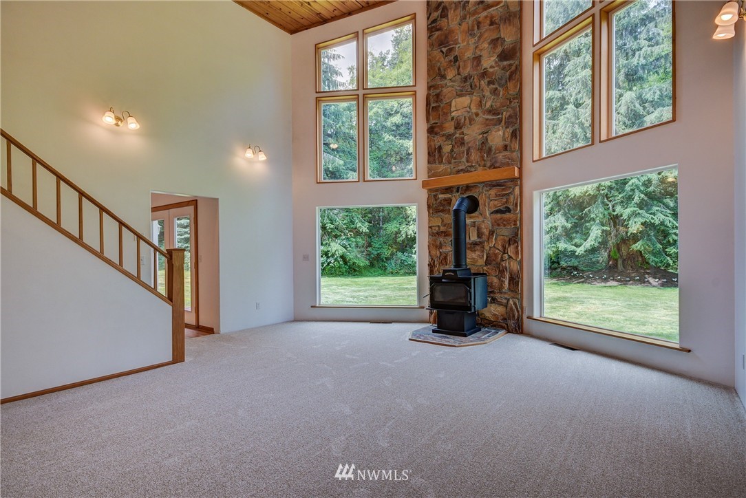 1055 Devries Road Oak Harbor, WA 98277 - Photo 6 of 25 Gallery Image 6