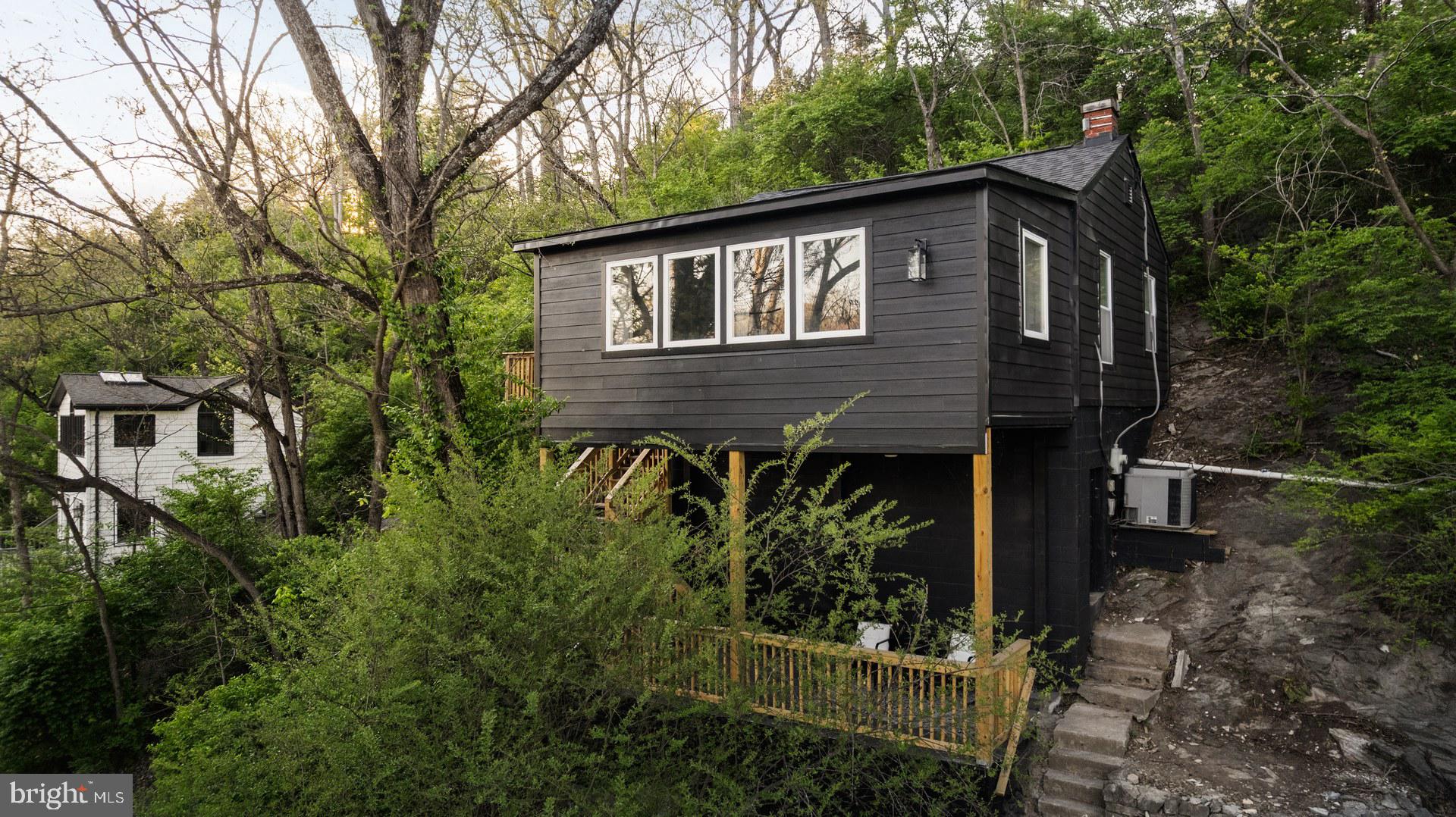 714 Bennys Beach Road Front Royal, VA 22630 - Photo 16 of 36