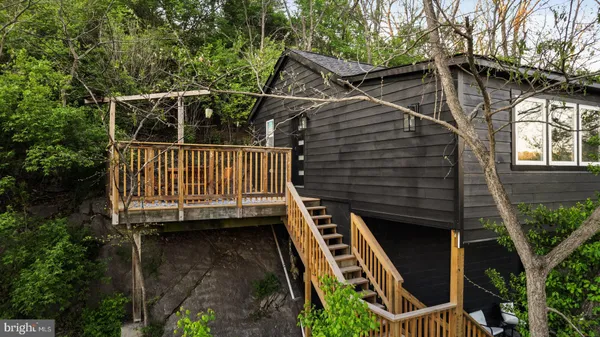 $369,500 | 714 Bennys Beach Road, Front Royal, VA 22630