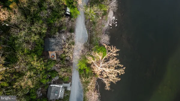 $369,500 | 714 Bennys Beach Road, Front Royal, VA 22630
