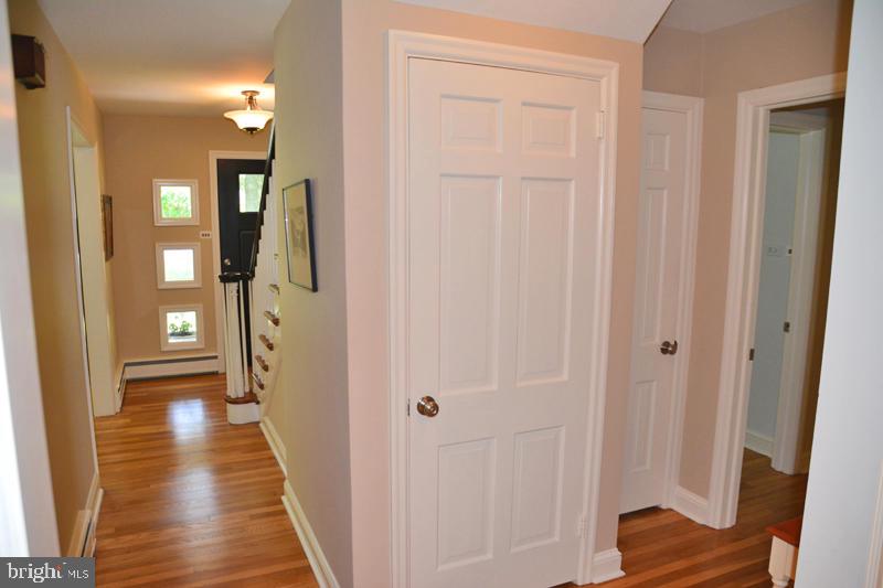 1502 Hillcrest Road Lancaster, PA 17603 - Photo 15 of 36 Gallery Image 15