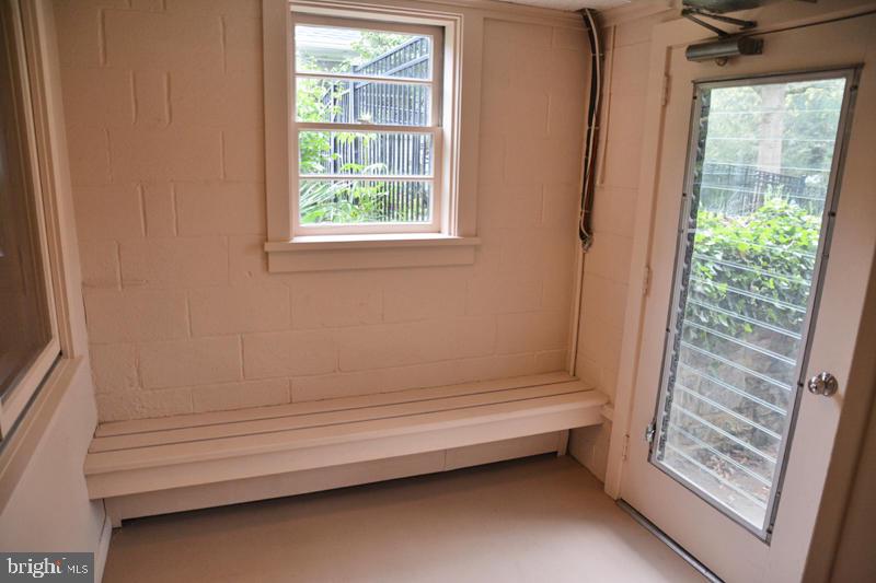 1502 Hillcrest Road Lancaster, PA 17603 - Photo 28 of 36 Gallery Image 28
