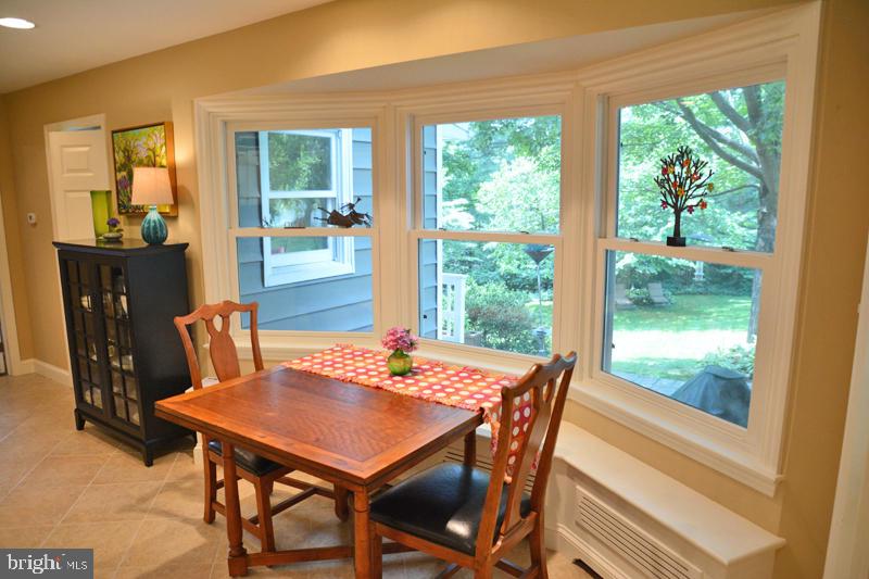 1502 Hillcrest Road Lancaster, PA 17603 - Photo 9 of 36 Gallery Image 9