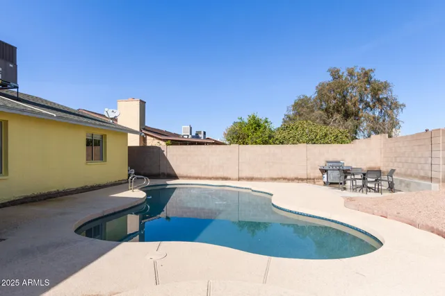 $565,000 | 5704 West Purdue Circle, Glendale, AZ 85302