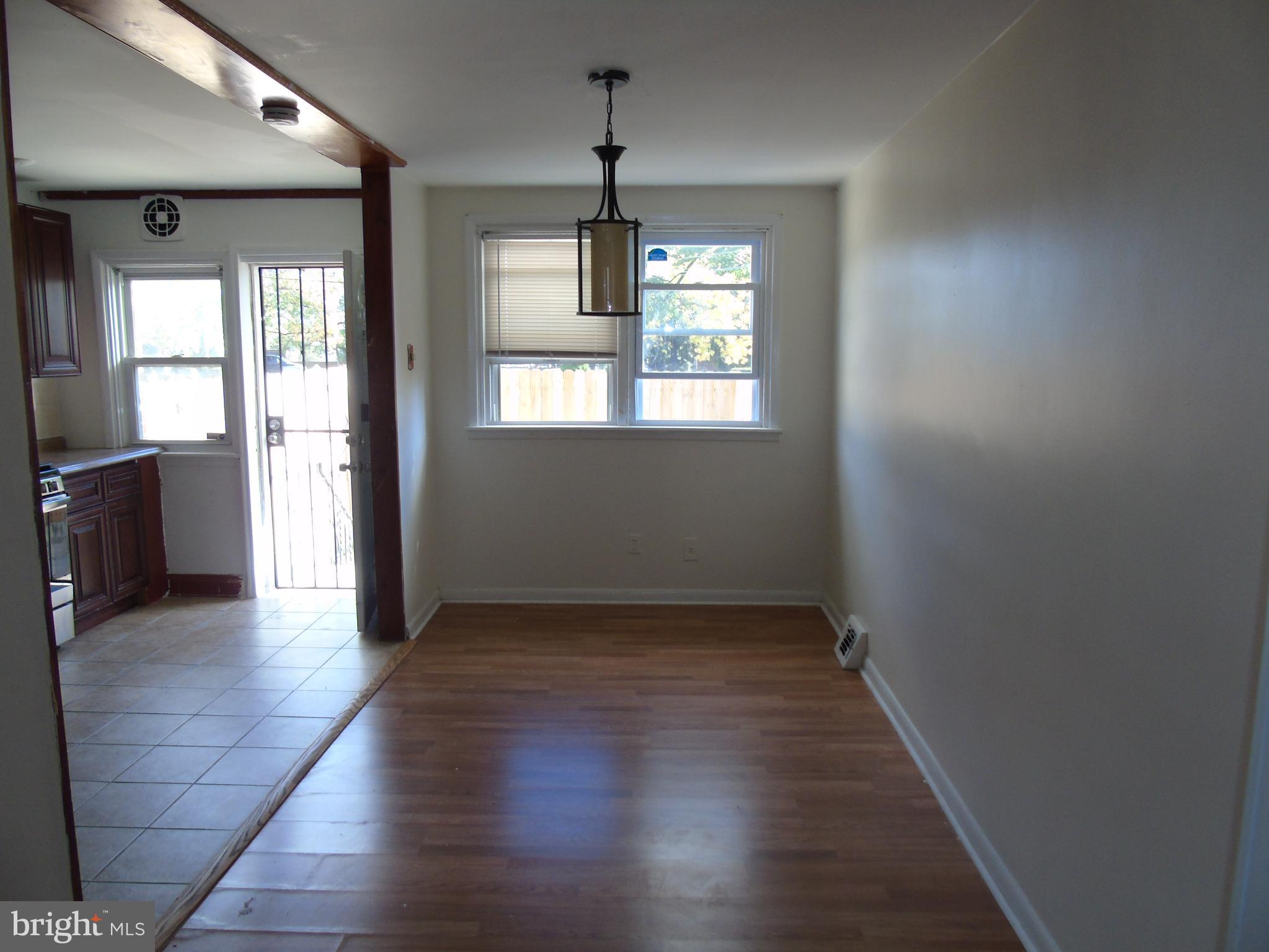 112 Botanic Court Upper Darby, PA 19082 - Photo 5 of 16 Dining Room