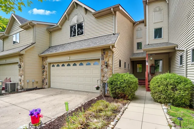 $330,000 | 35 Ln 520b, Unit 3 35 3, Fremont, IN 46737