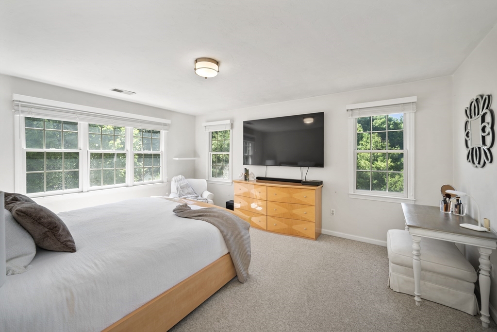 7 Muir Way Marlborough, MA 01752 - Photo 19 of 41