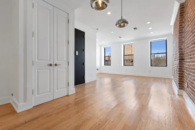 $895,000 | 506 East 119th Street, Unit PH | East Harlem