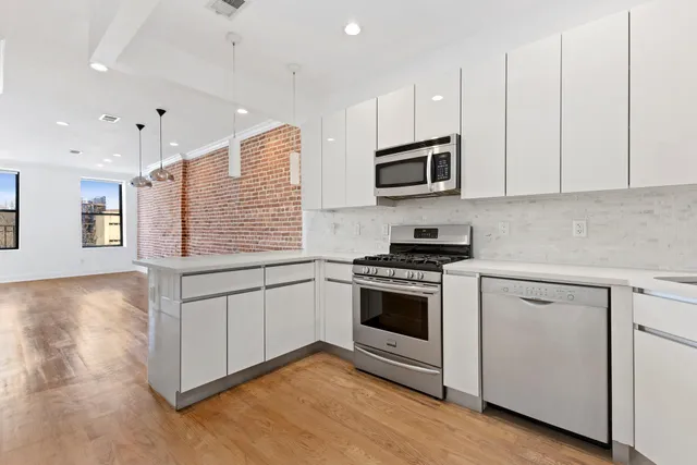 $895,000 | 506 East 119th Street, Unit PH | East Harlem