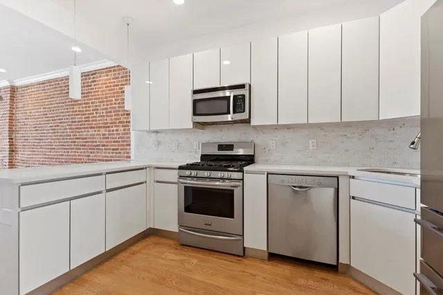 $895,000 | 506 East 119th Street, Unit PH | East Harlem