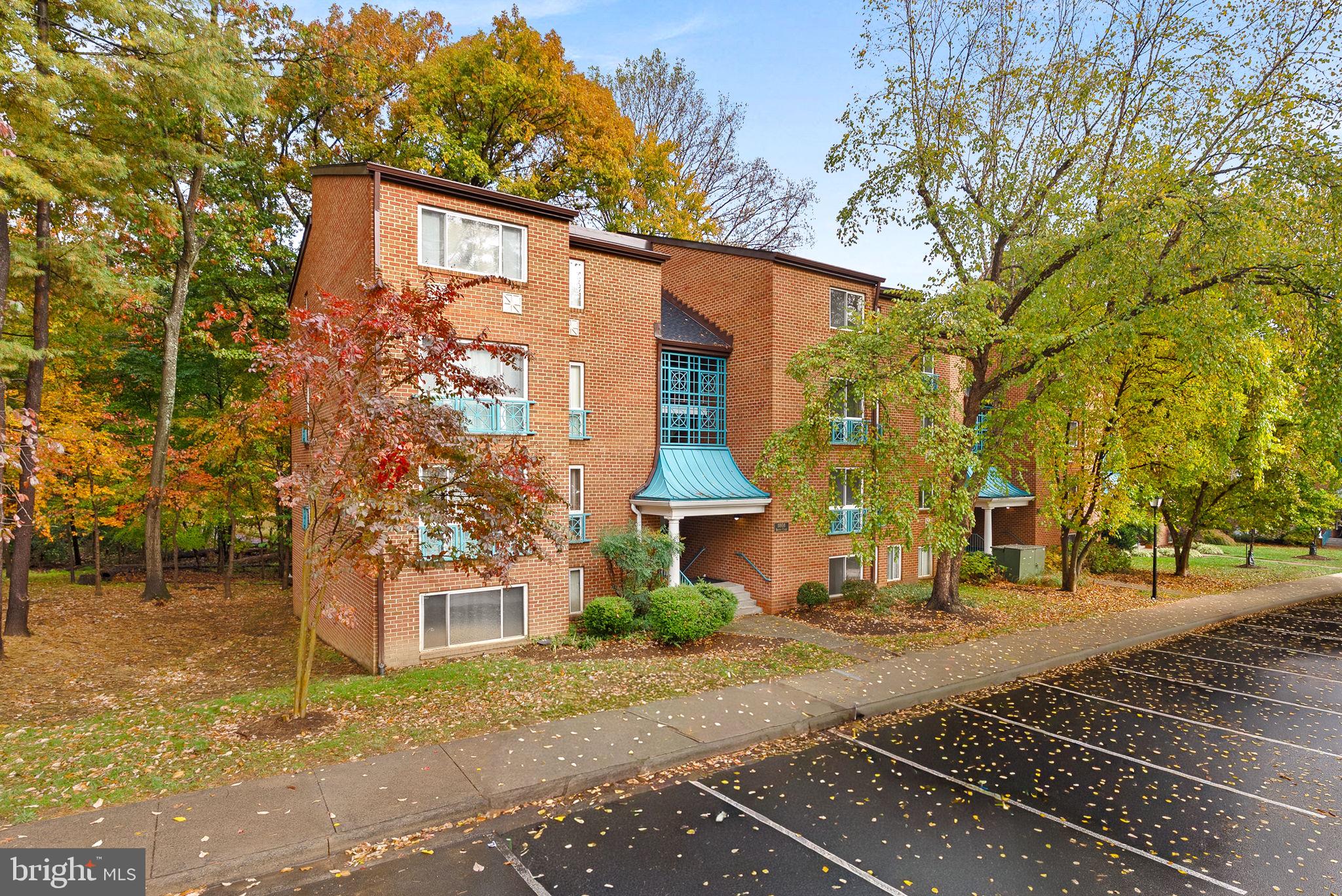 11808 Breton Court, Unit 12C Reston, VA 20191 - Photo 2 of 28 Welcome to 11808 Breton Court #12C !