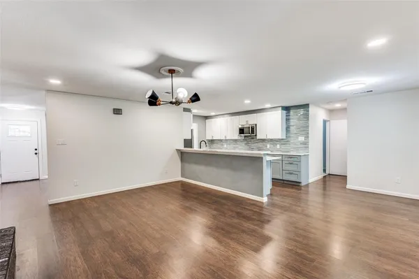 $395,000 | 1318 East Windsor Drive, Denton, TX 76209