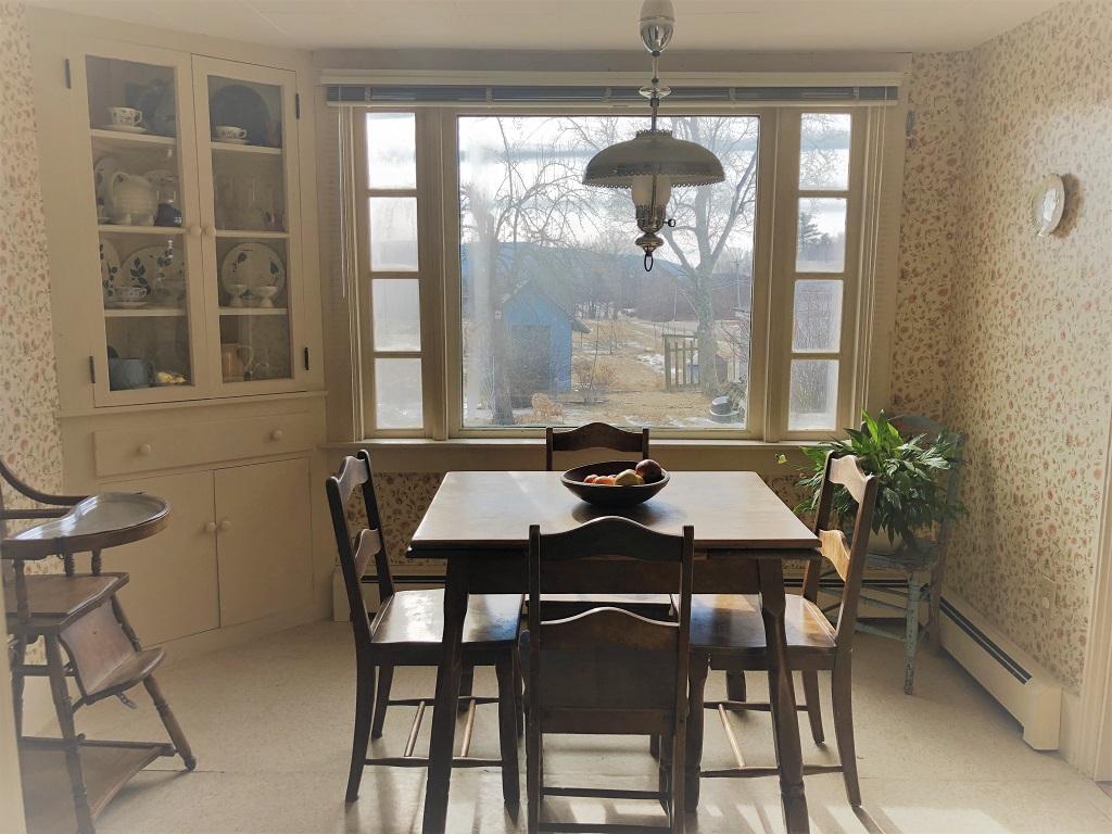 39 Tucker Brook Road Lincolnville, ME 04849 - Photo 15 of 35 Dining room