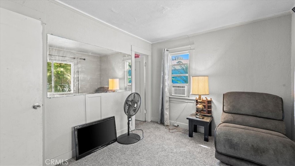 4008 Twining Street Riverside, CA 92509 - Photo 10 of 38 Gallery Image 10