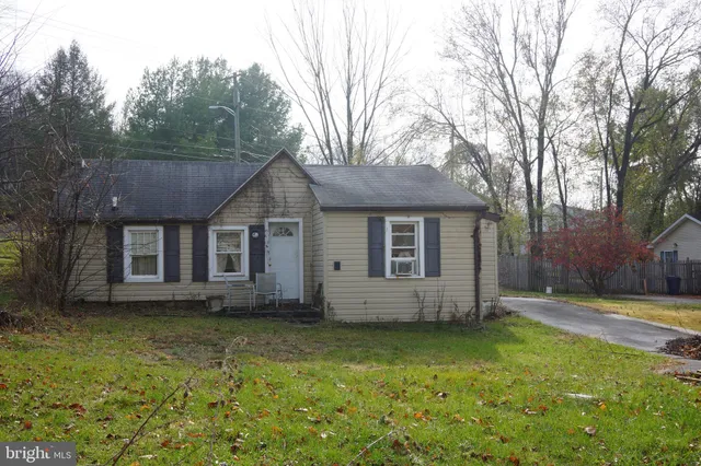 $350,000 | 136 Lakin Avenue, Boonsboro, MD 21713