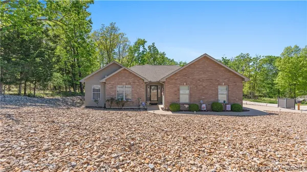$375,000 | 18 Spirea Point, Lake Ozark, MO 65049