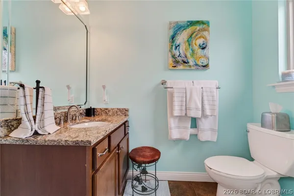 $400,000 | 18 Spirea Point, Lake Ozark, MO 65049