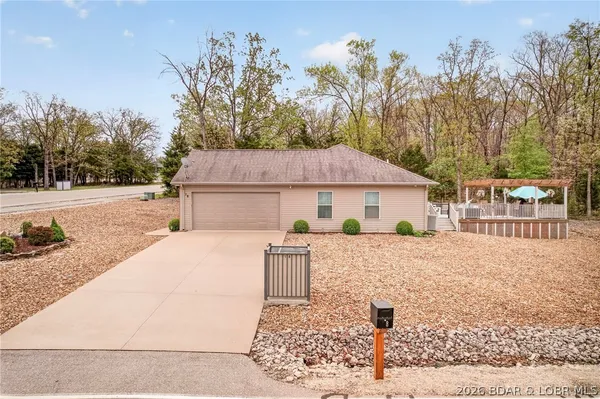 $400,000 | 18 Spirea Point, Lake Ozark, MO 65049