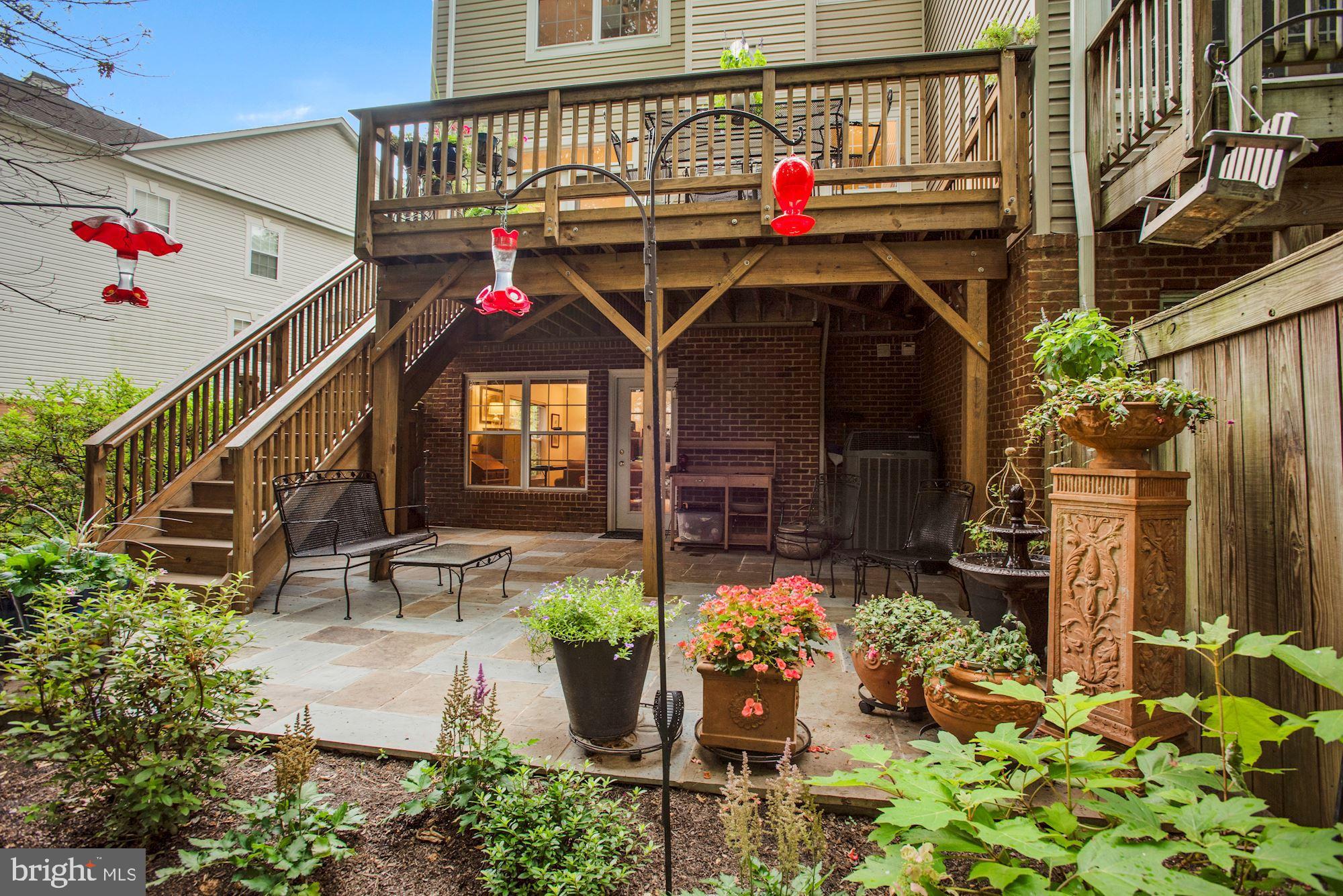 1215 Wild Hawthorn Way Reston, VA 20194 - Photo 24 of 29