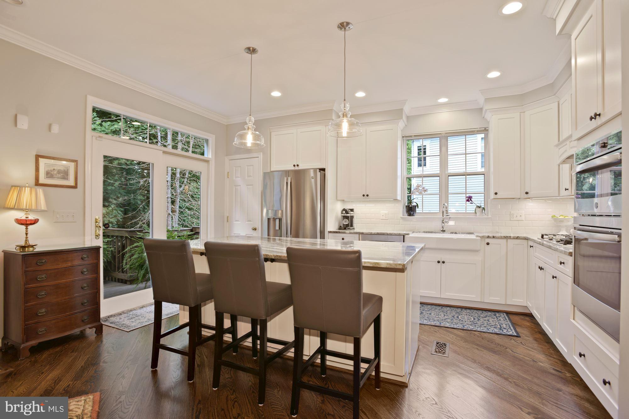 1215 Wild Hawthorn Way Reston, VA 20194 - Photo 10 of 29