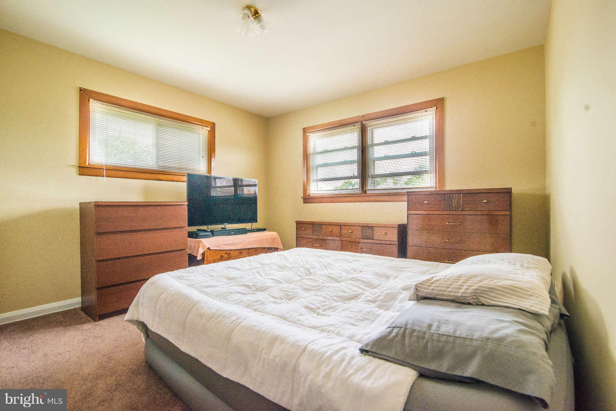 5910 Moorehead Road Baltimore, MD 21228 - Photo 11 of 18 Bedroom