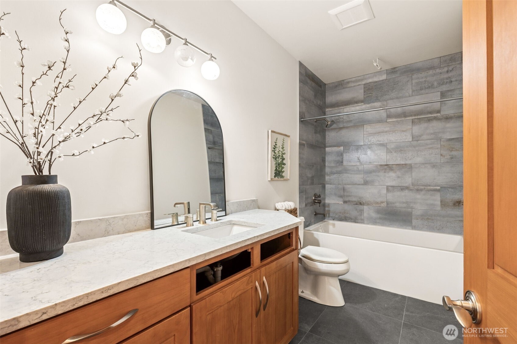 5233 Pheasant Run Anacortes, WA 98221 - Photo 14 of 36