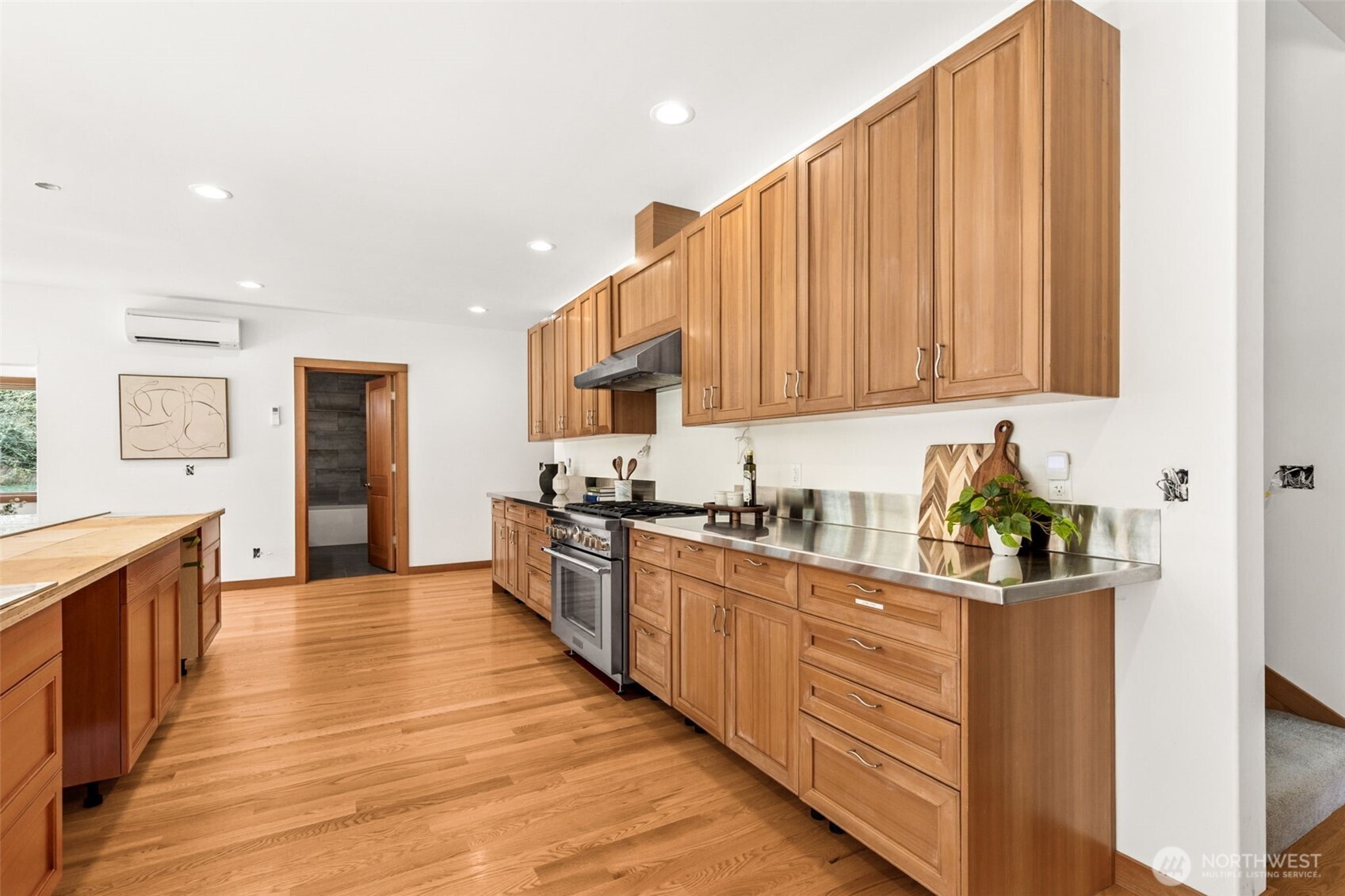 5233 Pheasant Run Anacortes, WA 98221 - Photo 8 of 36