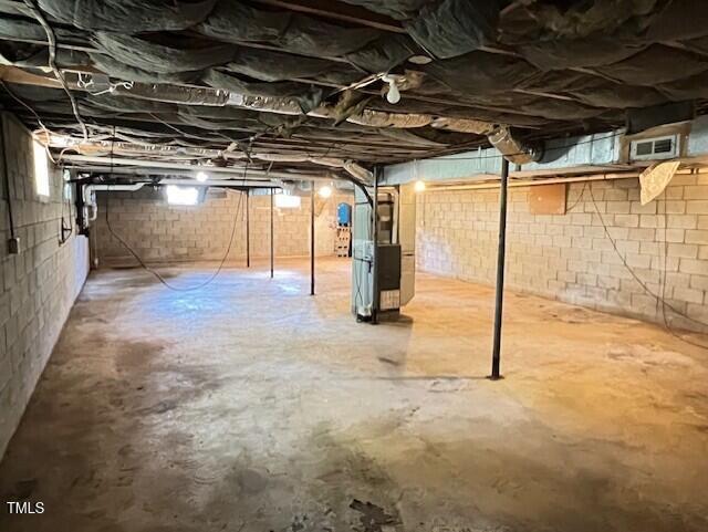 5629 Tabbs Creek Road Oxford, NC 27565 - Photo 20 of 40 a view of empty room