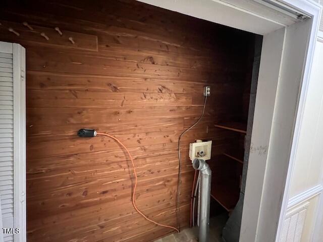 5629 Tabbs Creek Road Oxford, NC 27565 - Photo 35 of 40 a bathroom with a shower