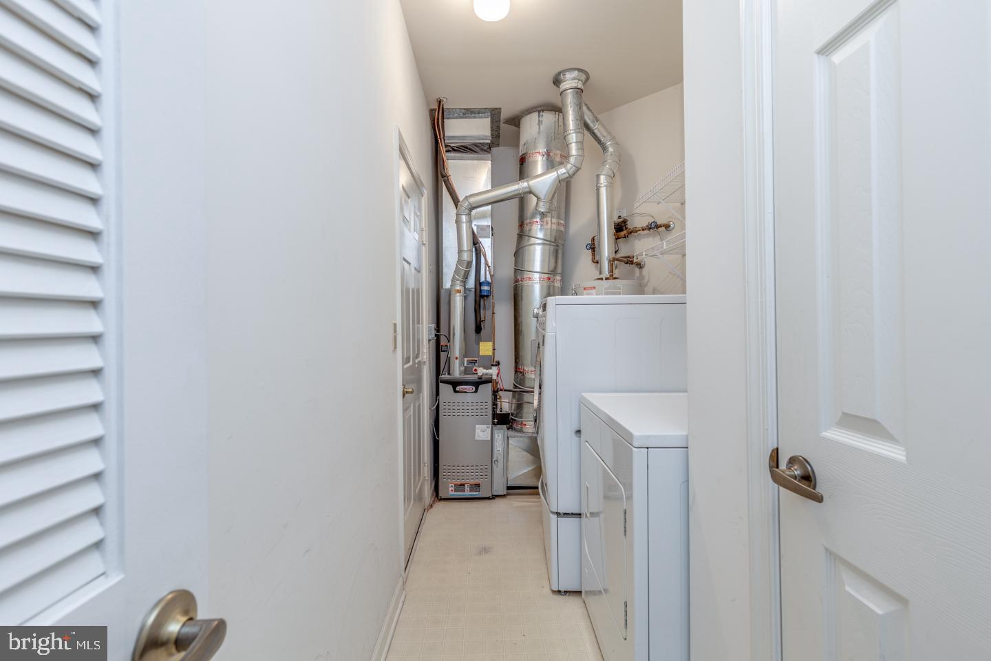 18 Lantern Lane Columbus, NJ 08022 - Photo 23 of 32