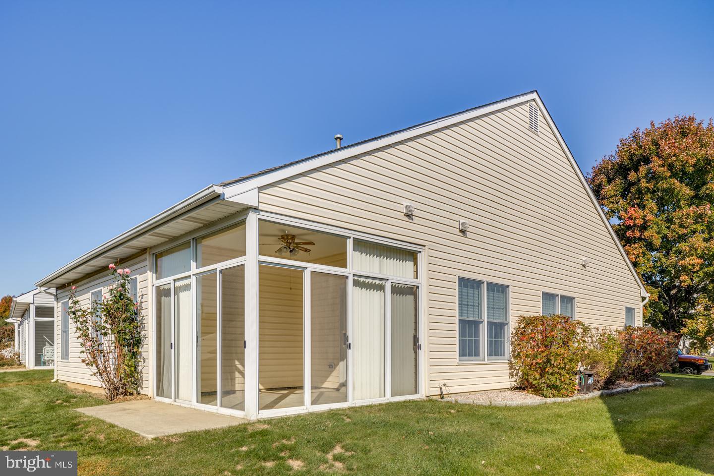 18 Lantern Lane Columbus, NJ 08022 - Photo 27 of 32