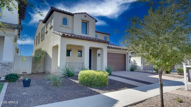 $780,000 | 3871 East Loma Vista Street, Gilbert, AZ 85295