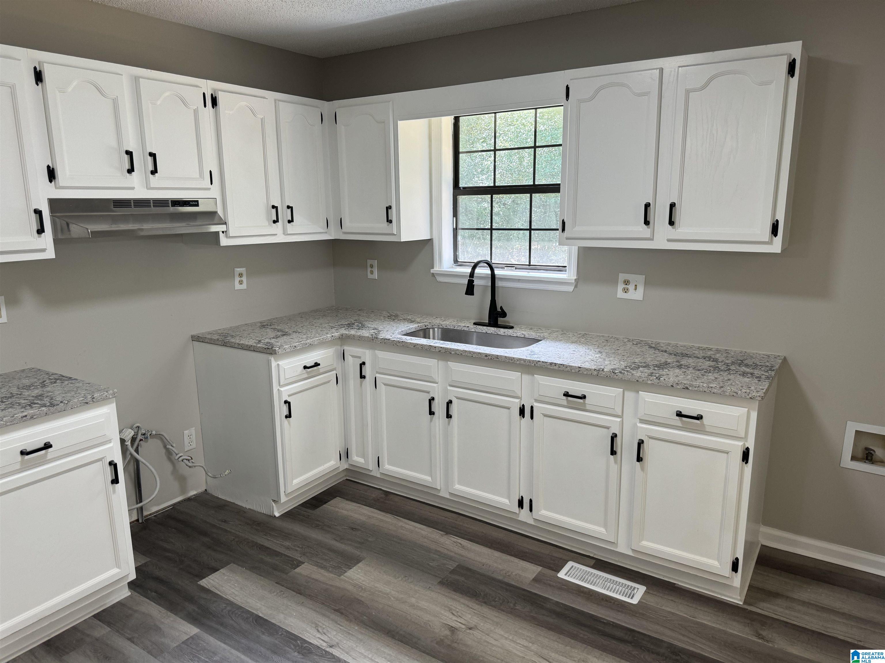 1040 Cove Shocco Road Talladega, AL 35160 - Photo 42 of 46