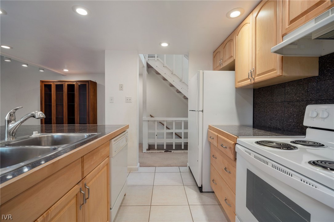 321 Ski Way, Unit 182 Incline Village, NV 89451 - Photo 11 of 40