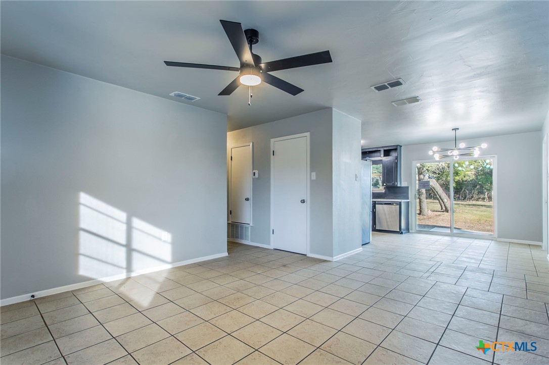 4049 Morgan's Point Road Belton, TX 76513 - Photo 5 of 28