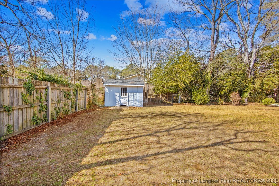 427 Dunmore Road Fayetteville, NC 28303 - Photo 35 of 37