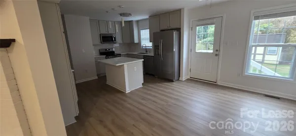 $3,100 | 1912 Baxter Street, Charlotte, NC 28204