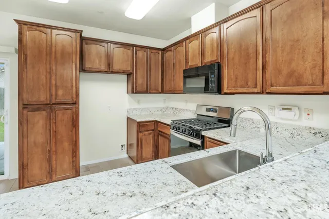 $384,900 | Undisclosed Address, Bakersfield, CA 93307