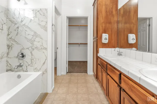 $384,900 | Undisclosed Address, Bakersfield, CA 93307